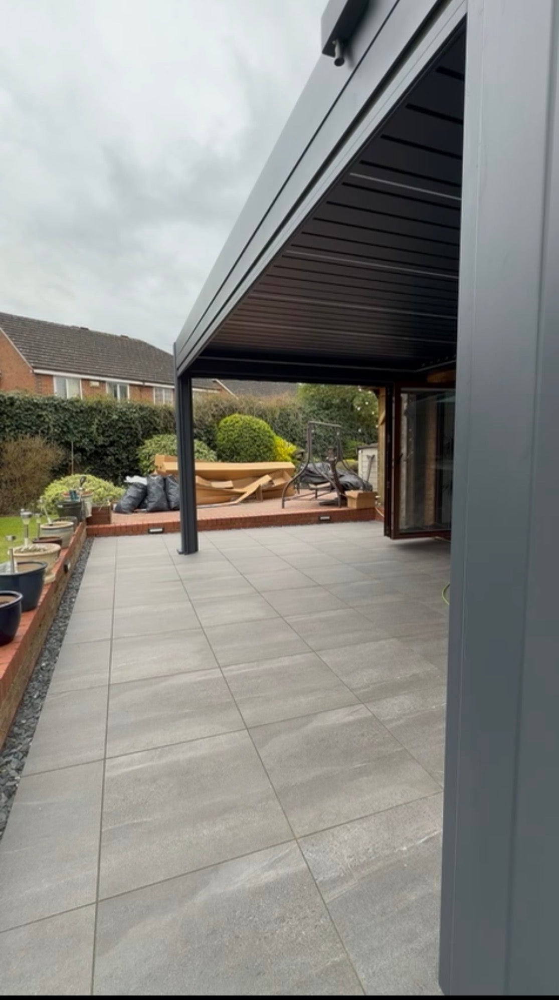 PergoTec M6 PRO Aluminium Pergola Motorised Roof 10x4m